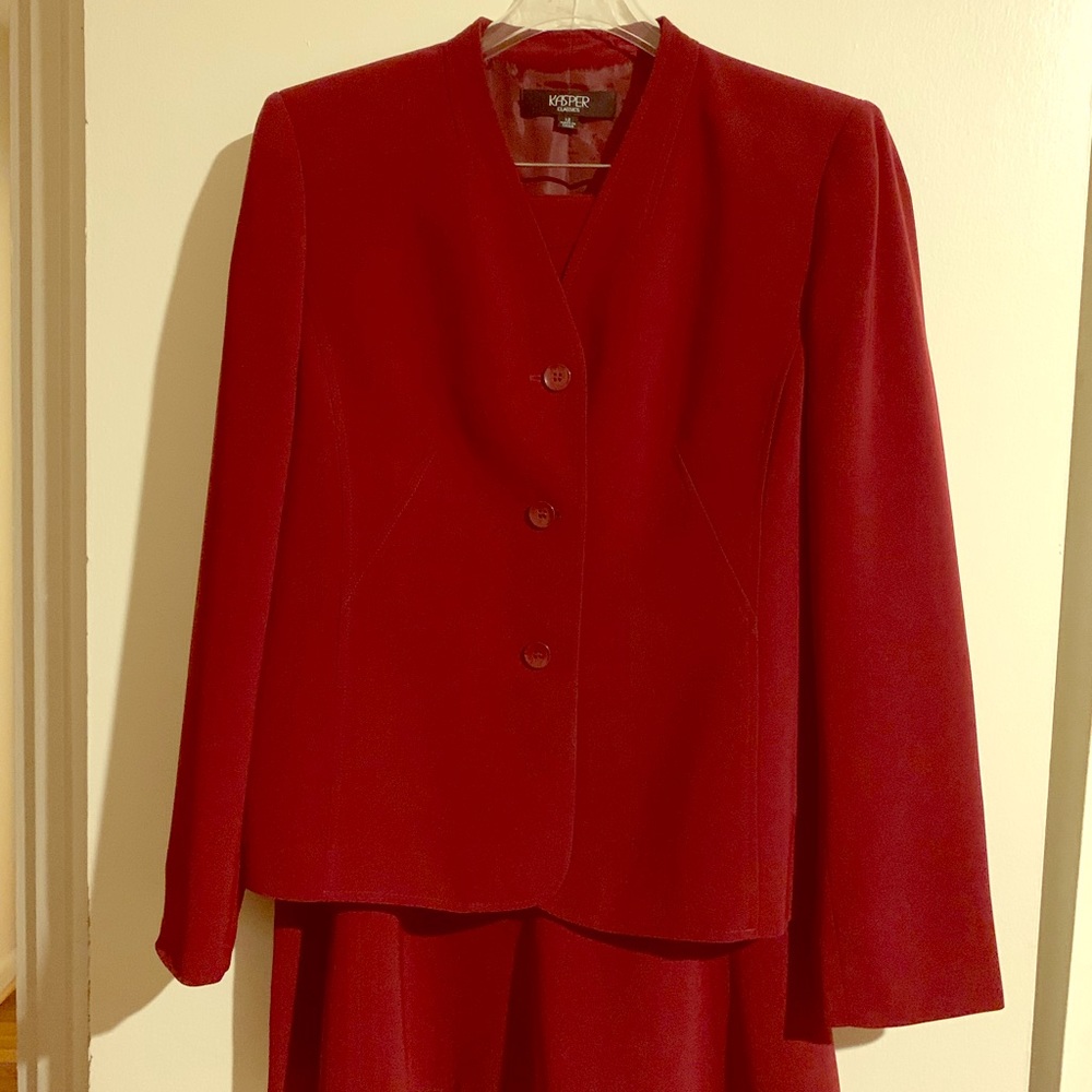 Kasper Skirt Suit
